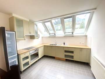Dachgeschosswohnung in Wien, Hietzing Bild 02