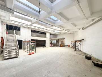 Halle in Wien Bild 02