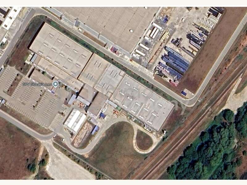 Industriehalle in Hlohovec