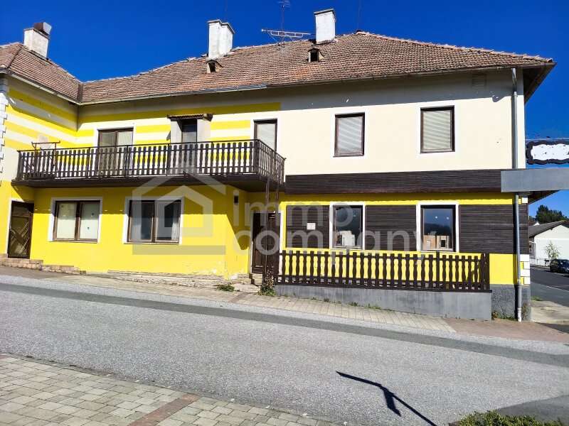Mehrfamilienhaus in Hochneukirchen