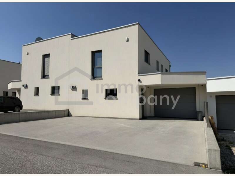 Doppelhaushälfte in Steinhaus