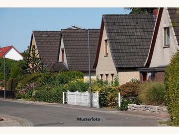 Mehrfamilienhaus in Puchberg am Schneeberg