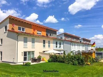 Mehrfamilienhaus in Siegenfeld