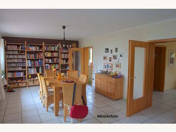 Mehrfamilienhaus in Siegenfeld