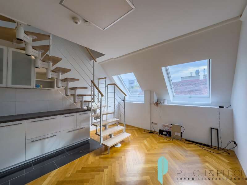 Dachgeschosswohnung in 1100 Wien 