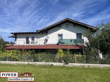 Mehrfamilienhaus in Pfaffstätt