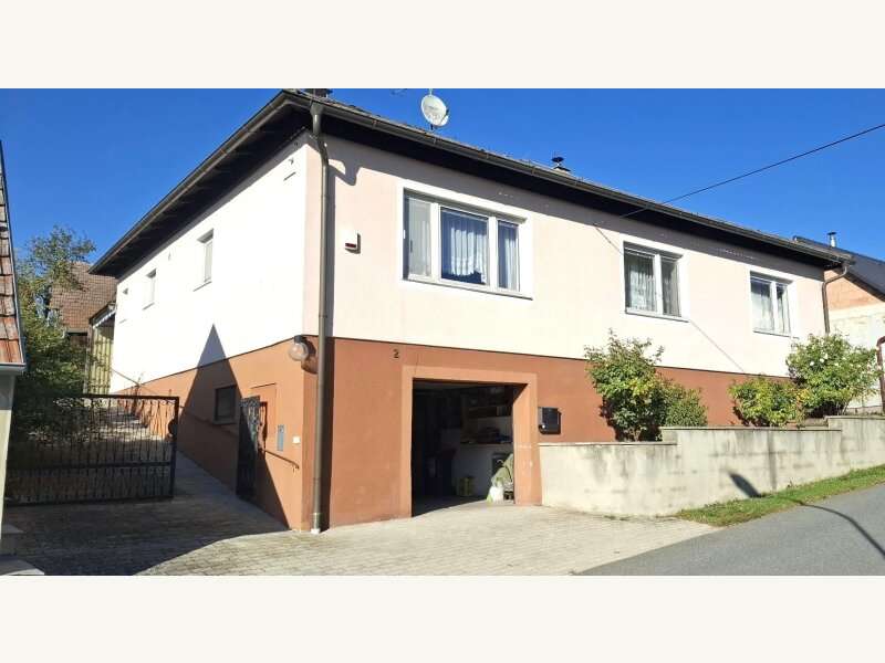 Einfamilienhaus in Felling