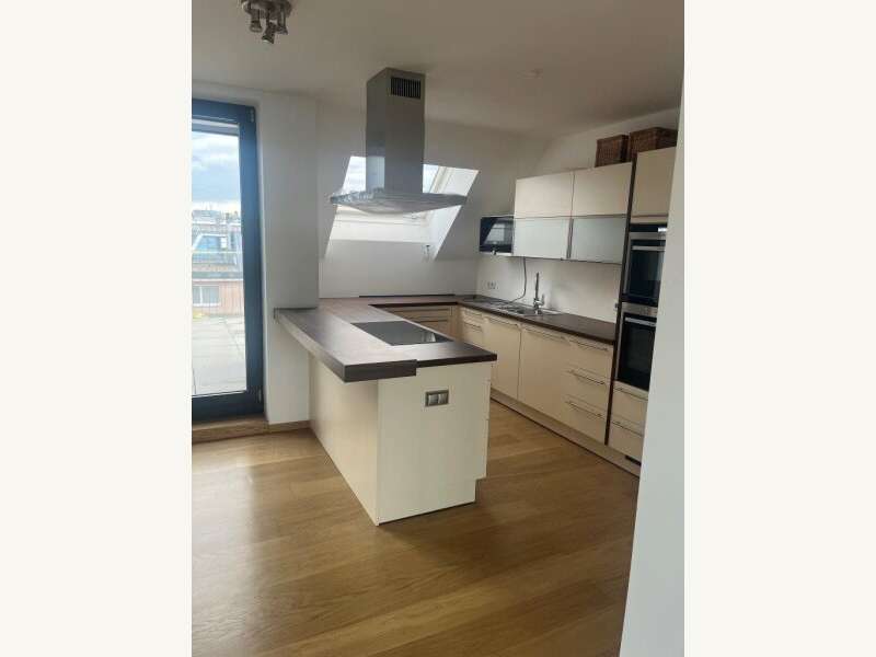 Dachgeschosswohnung in Wien, Favoriten