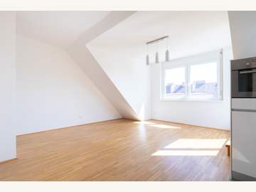 Dachgeschosswohnung in Wien