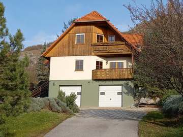 Landhaus in Hundsheim